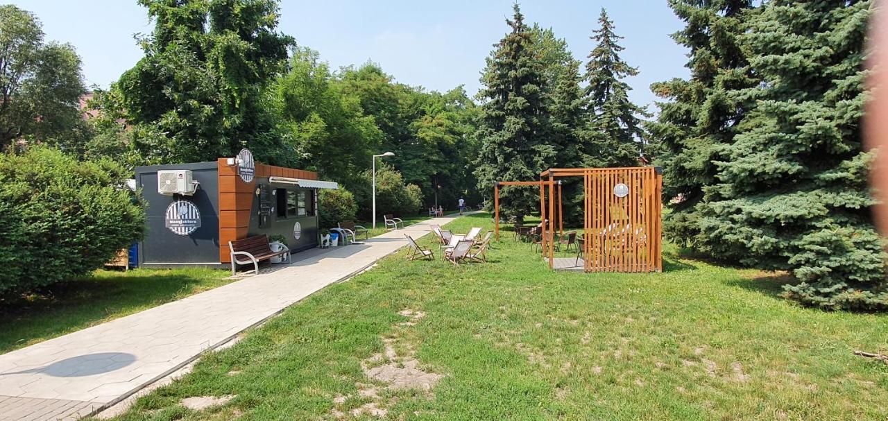 Juna2 - Nowoczesny Apartament W Centrum Z Widokiem Na Park 프루츠코프 외부 사진